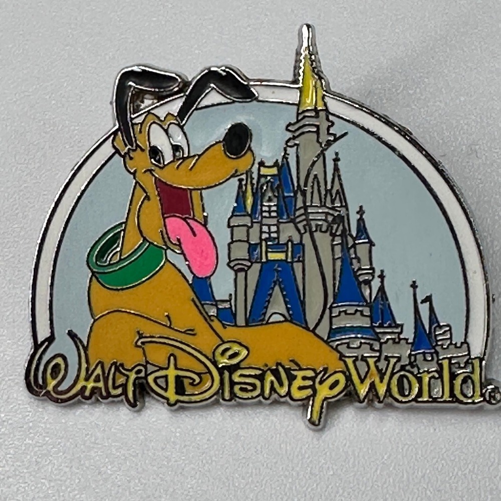 PLUTO Walt Disney World Pin Trading 2007 WHERE‎ DREAMS COME TRUE COLLECTION NEW